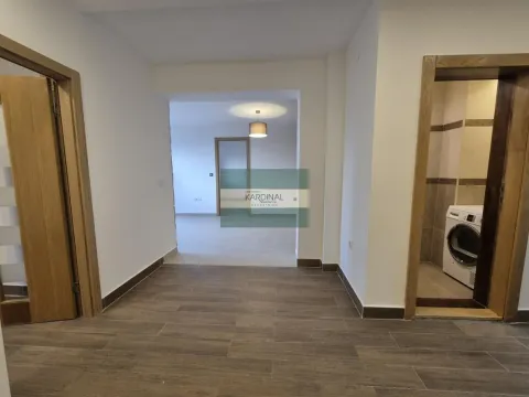 Prodaja, trosoban stan, 77m², Vašarište, Jagodina - image 6