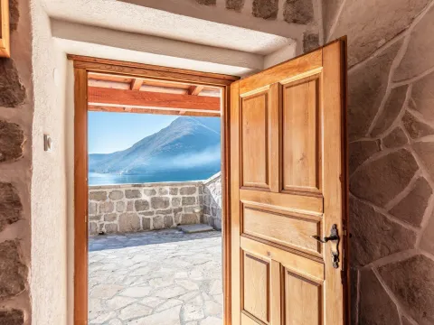 Sale, two bedroom apartment, 87m², Perast, Kotor - image 16