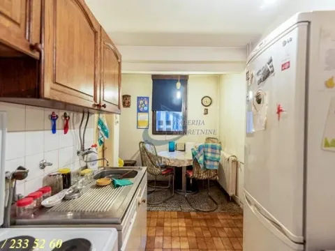 Prodaja, četvorosoban stan, 109m², Vračar Hram, Vračar Sve Podlokacije - image 9