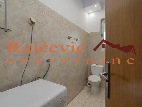 Prodaja, jednosoban stan, 40m², Centar, Stara Pazova - image 15