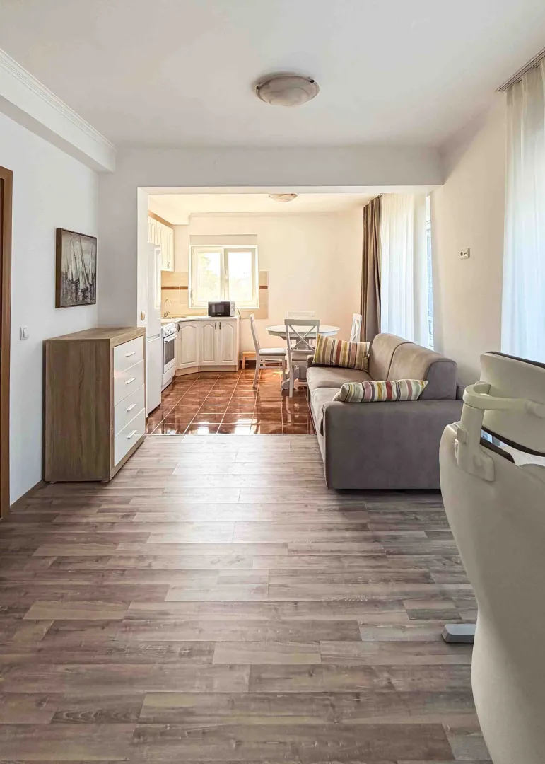 Prodaja, jednosoban stan, 44m², Donja Lastva, Tivat