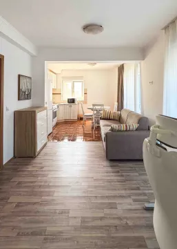 Prodaja, jednosoban stan, 44m², Donja Lastva, Tivat - image 17