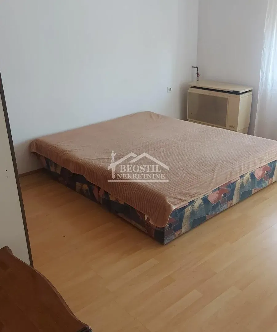 Prodaja, dvosoban stan, 60m², Golubinci, Stara Pazova