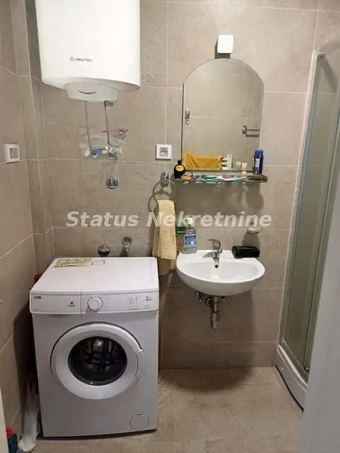 Prodaja, trosoban stan, 74m², Podbara, Novi Sad Sve Podlokacije
