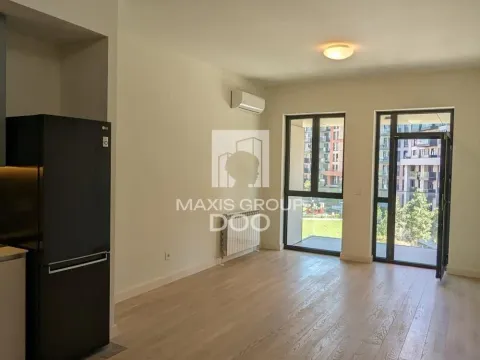 Izdavanje, poslovni prostor, 54m², Savski Venac, Beograd