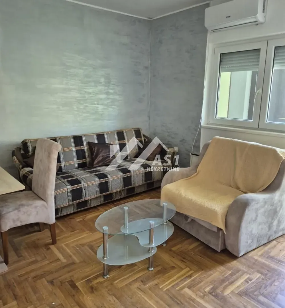 Izdavanje, dvosoban stan, 350m², Grbavica, Novi Sad Sve Podlokacije