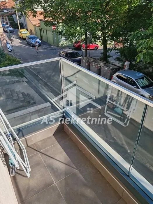 Rent, three bedroom apartment, 77m², Crveni Krst, Beograd