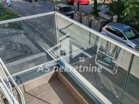 Izdavanje, trosoban stan, 77m², Vračar Sve Podlokacije, Beograd - image 30