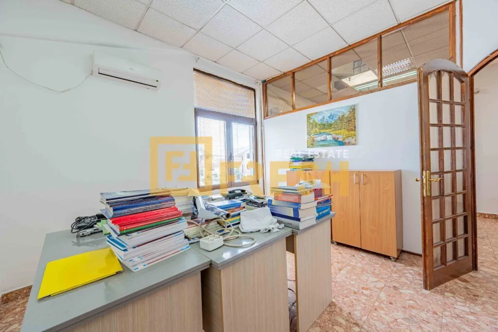 Sale, office space, 106m², Stari Aerodrom, Podgorica
