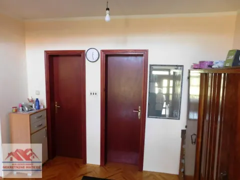 Prodaja, kuća, 220m², Kragujevac, Srbija - image 27