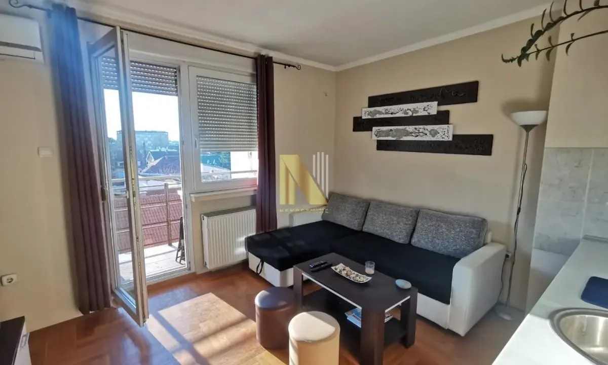 Sale, studio apartment, 23m², Bulevar Oslobodjenja, Novi Sad Sve Podlokacije