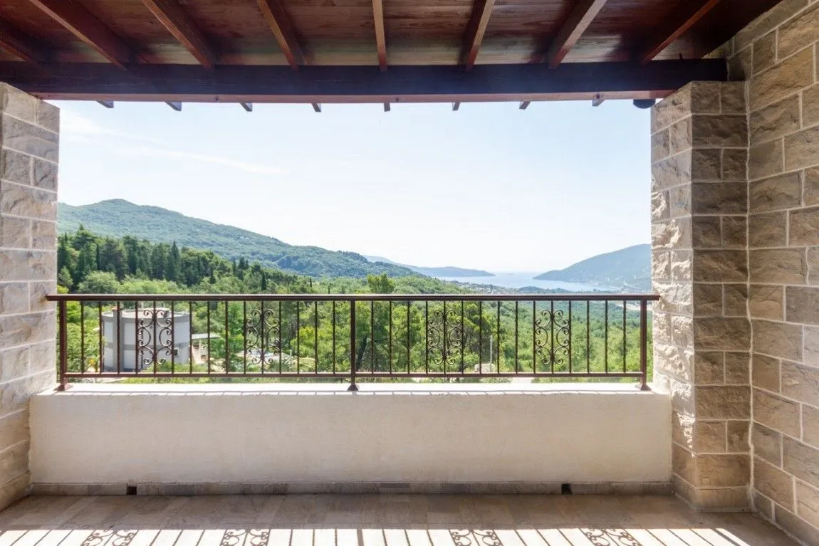 Prodaja, kuća, 193m², Mojdež, Herceg Novi