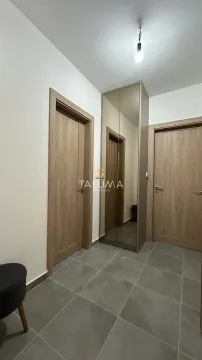Rent, one bedroom apartment, 55m², City Kvart, Podgorica - image 8