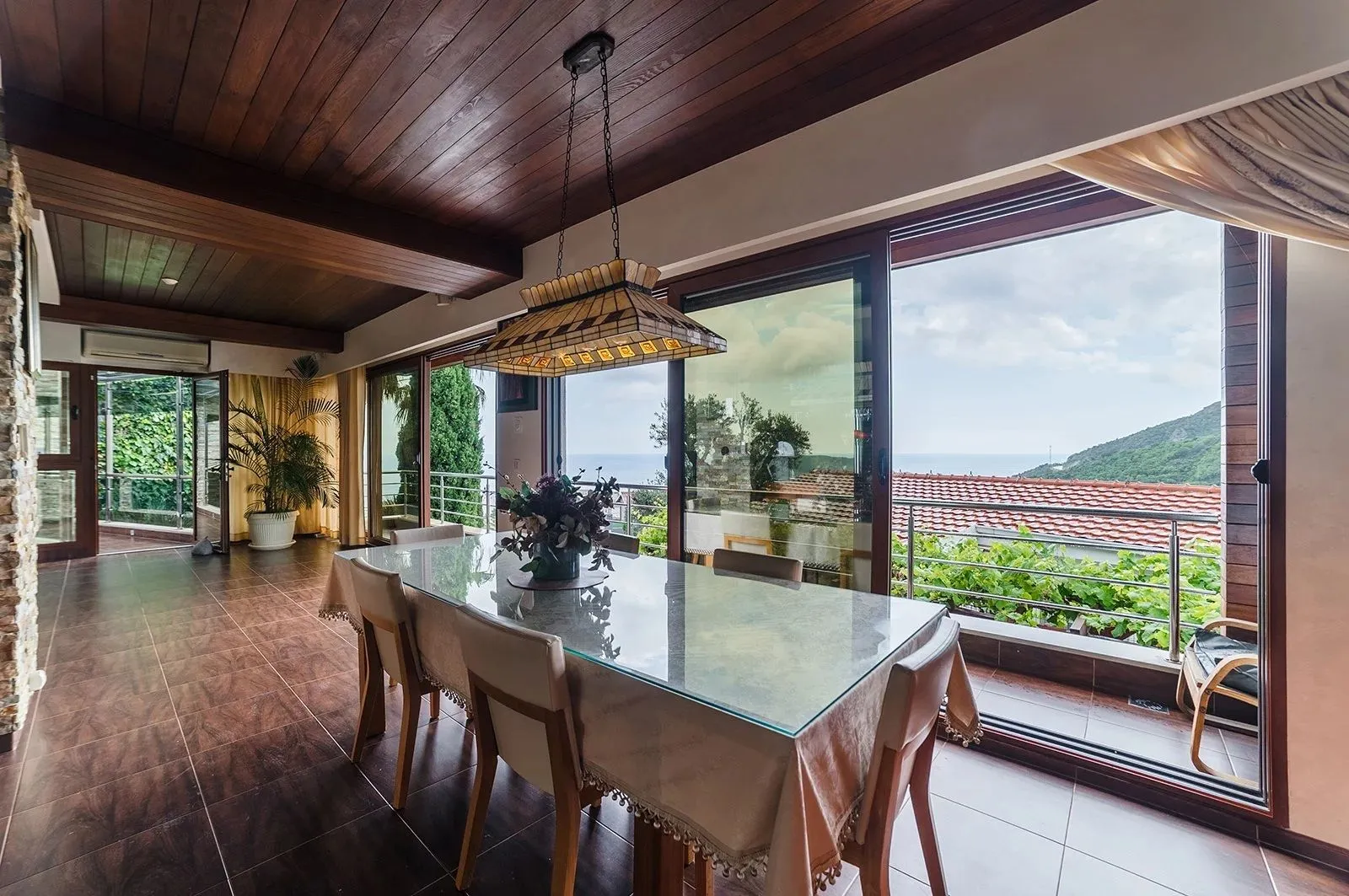 Sale, house, 487m², Bečići, Budva