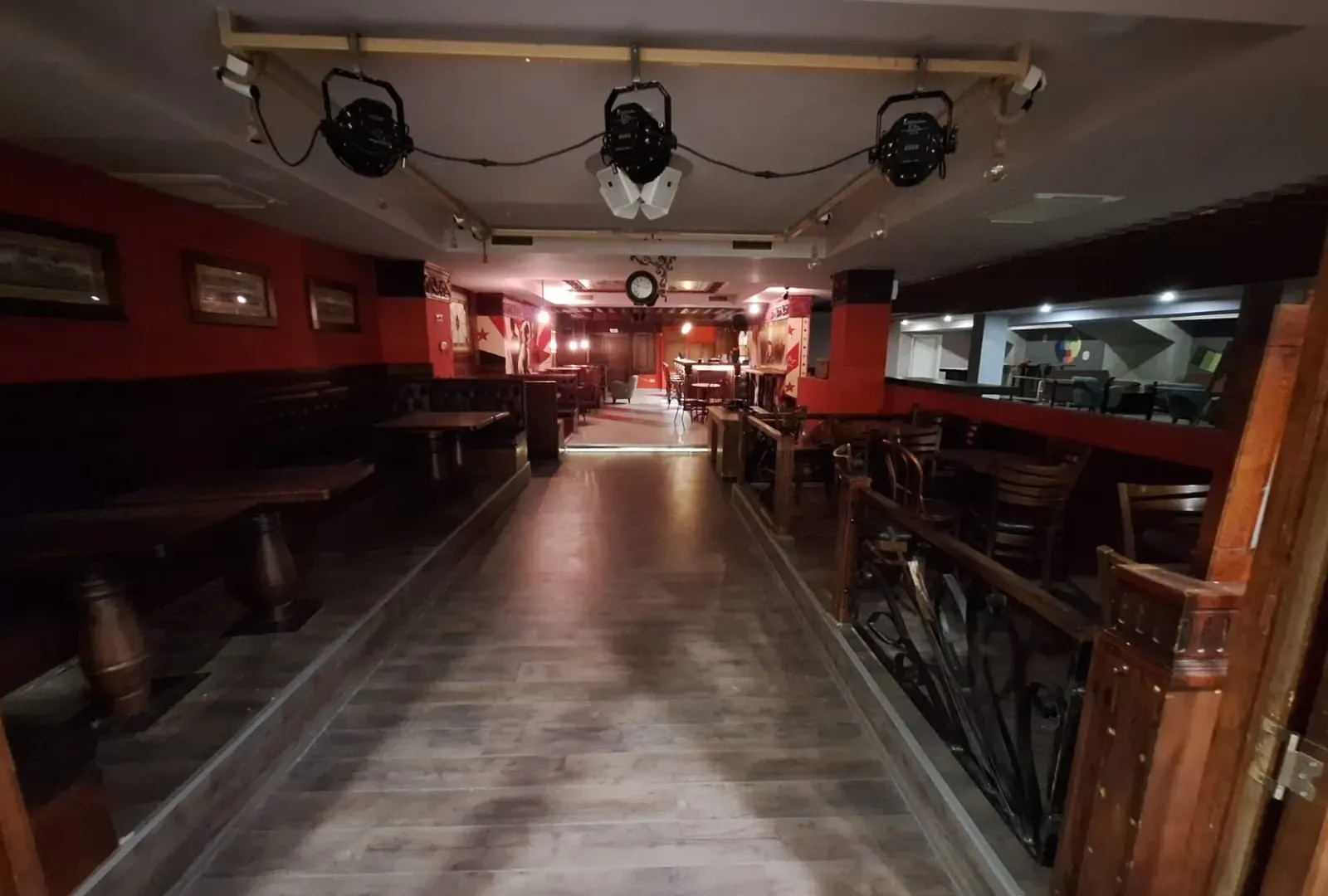 Prodaja, poslovni prostor, 1343m², Centar, Podgorica