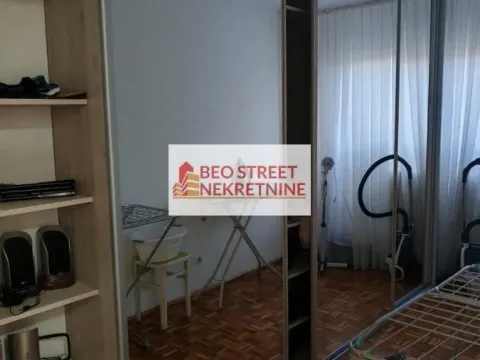 Izdavanje, četvorosoban stan, 89m², Beograd, Srbija - image 12