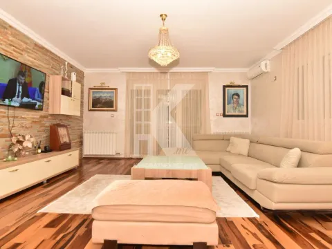 Rent, house, 175m², Vranići, Podgorica - image 1