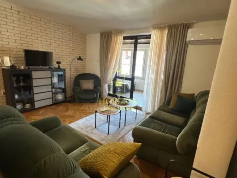 Prodaja, dvosoban stan, 75m², Centar, Podgorica - image 13