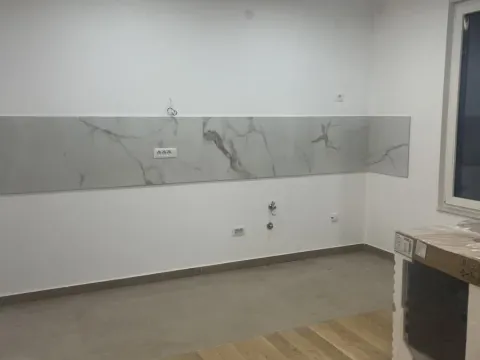 Izdavanje, trosoban stan, 75m², Centar, Novi Sad - image 12