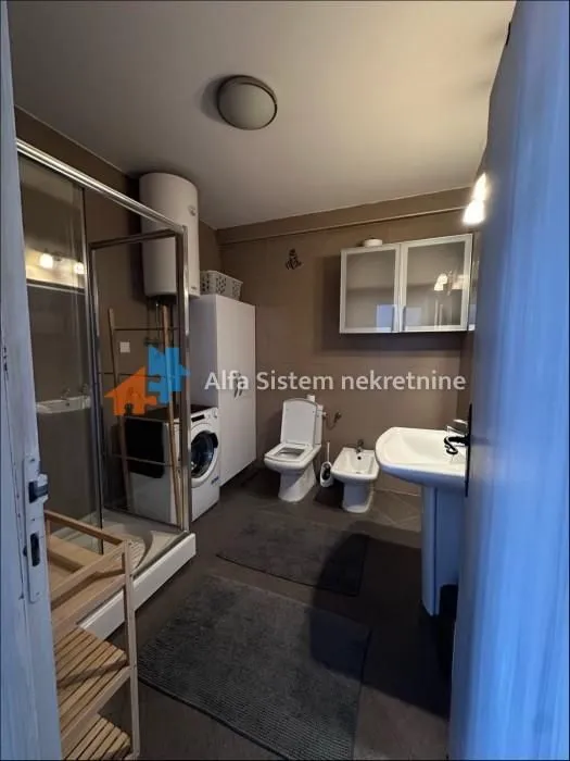 Rent, three bedroom apartment, 87m², Čubura, Beograd