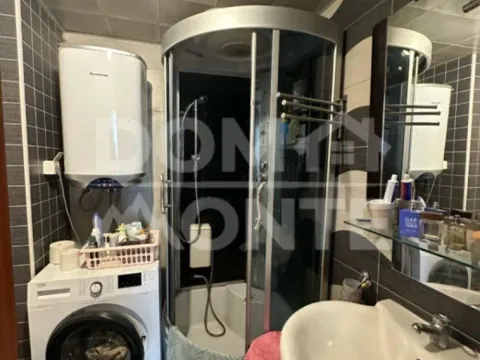 Izdavanje, dvosoban stan, 115m², Centar, Tivat - image 10