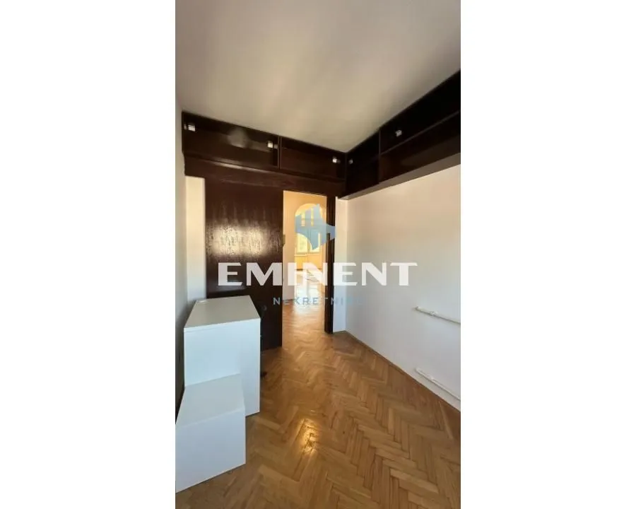 Rent, apartment, 64m², Kalenić Pijaca, Vračar Sve Podlokacije