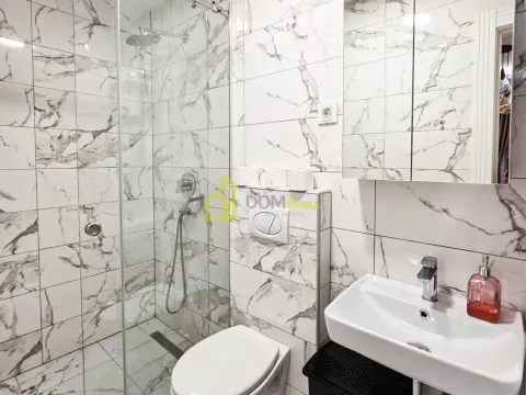 Izdavanje, dvosoban stan, 80m², Tološi, Podgorica - image 4