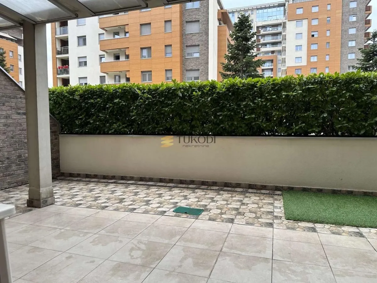 Izdavanje, dvosoban stan, 65m², Novi Beograd Blok 67, Novi Beograd Sve Podlokacije