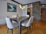 Izdavanje, dvosoban stan, 86m², Dobrota, Kotor - image 7