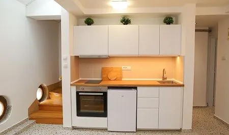 Izdavanje, dvosoban stan, 100m², Stari Grad, Beograd
