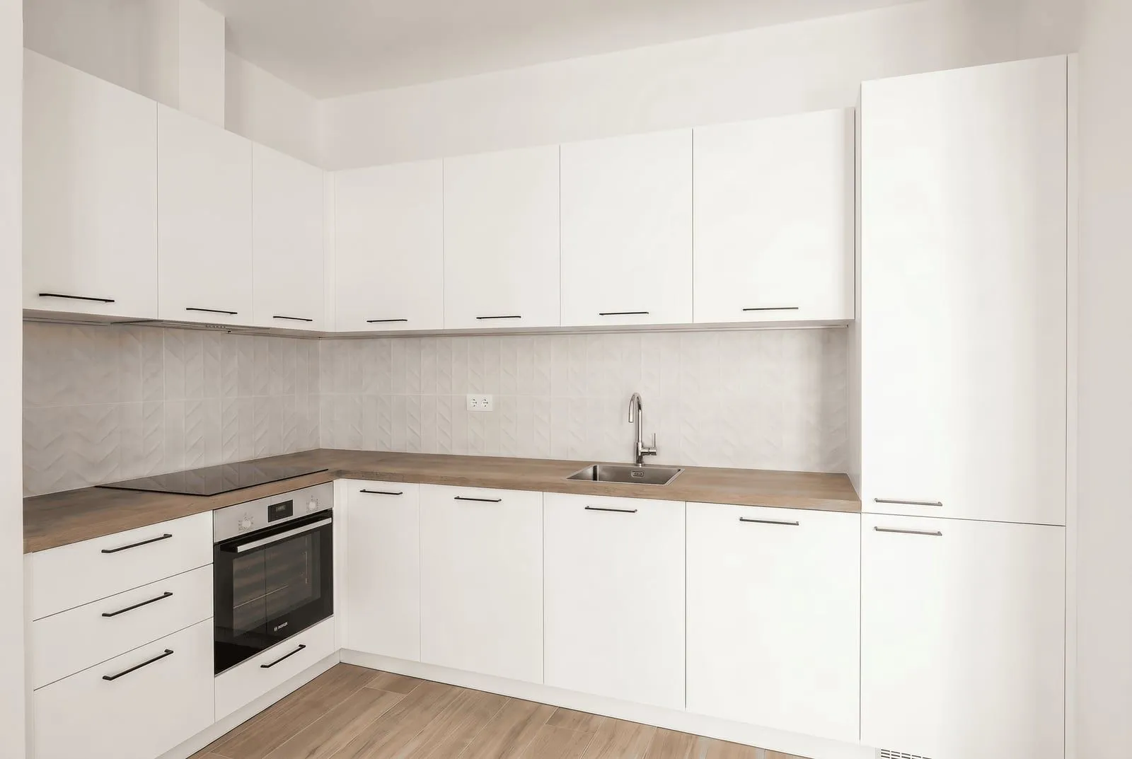 Prodaja, dvosoban stan, 69m², Tivat, Crna Gora