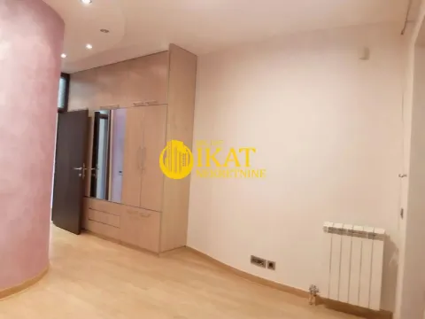 Izdavanje, četvorosoban stan, 174m², Neimar, Vračar Sve Podlokacije - image 2