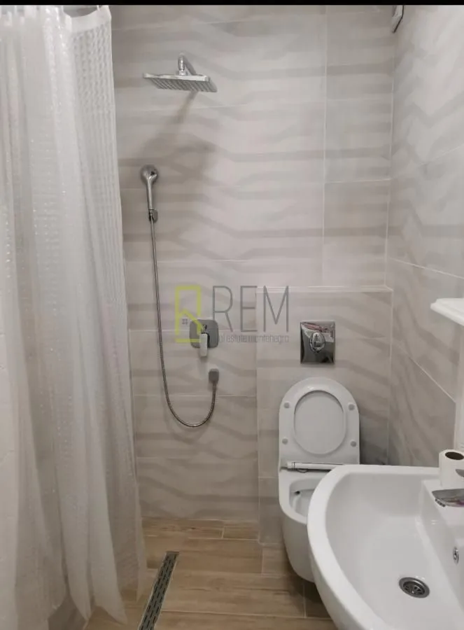 Prodaja, garsonjera, 21m², Blok 9, Podgorica