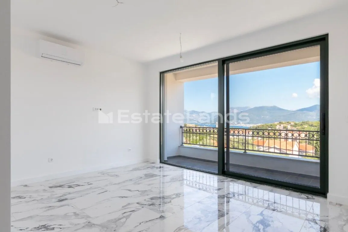 Prodaja, garsonjera, 41m², Radovići, Tivat