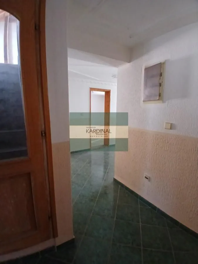 Sale, house, 536m², XI Kongres, Paraćin