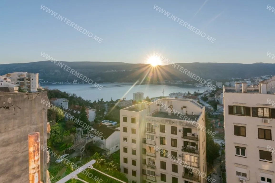 Prodaja, jednosoban stan, 49m², Topla, Herceg Novi