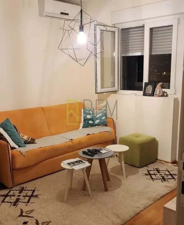 Prodaja, jednosoban stan, 38m², Stari Aerodrom, Podgorica