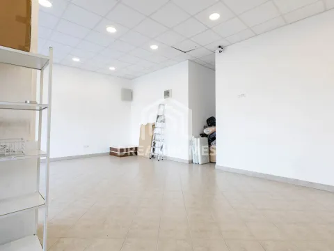 Rent, office space, 120m², Stari Aerodrom, Podgorica - image 5