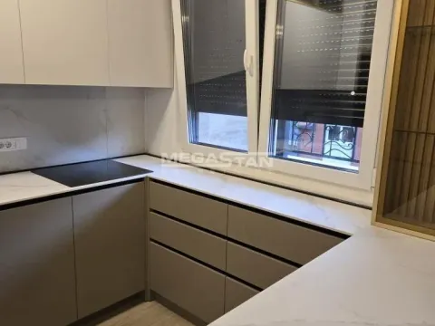 Izdavanje, trosoban stan, 107m², Palilula Sve Podlokacije, Beograd - image 8