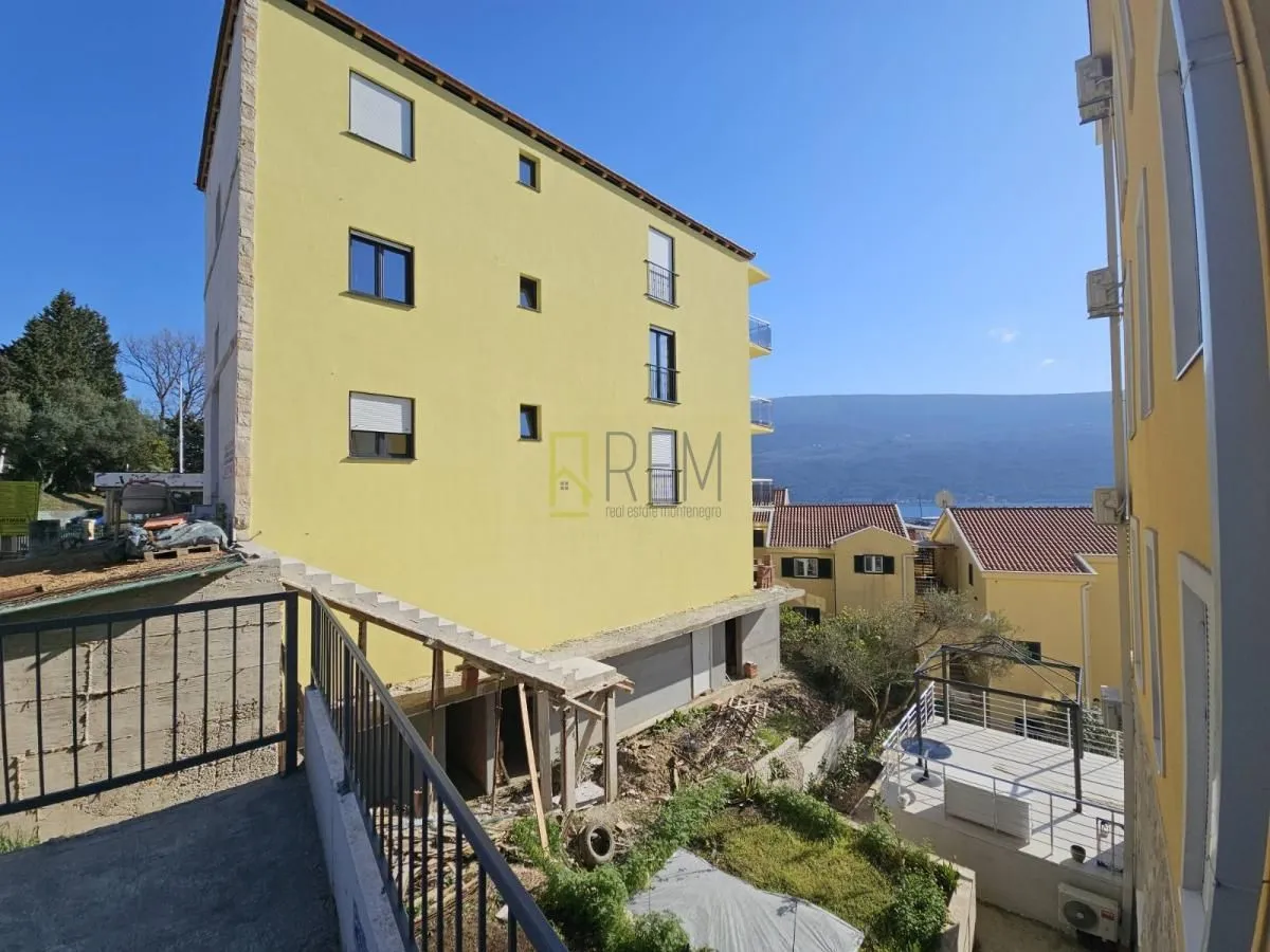 Prodaja, jednosoban stan, 45m², Đenovići, Herceg Novi