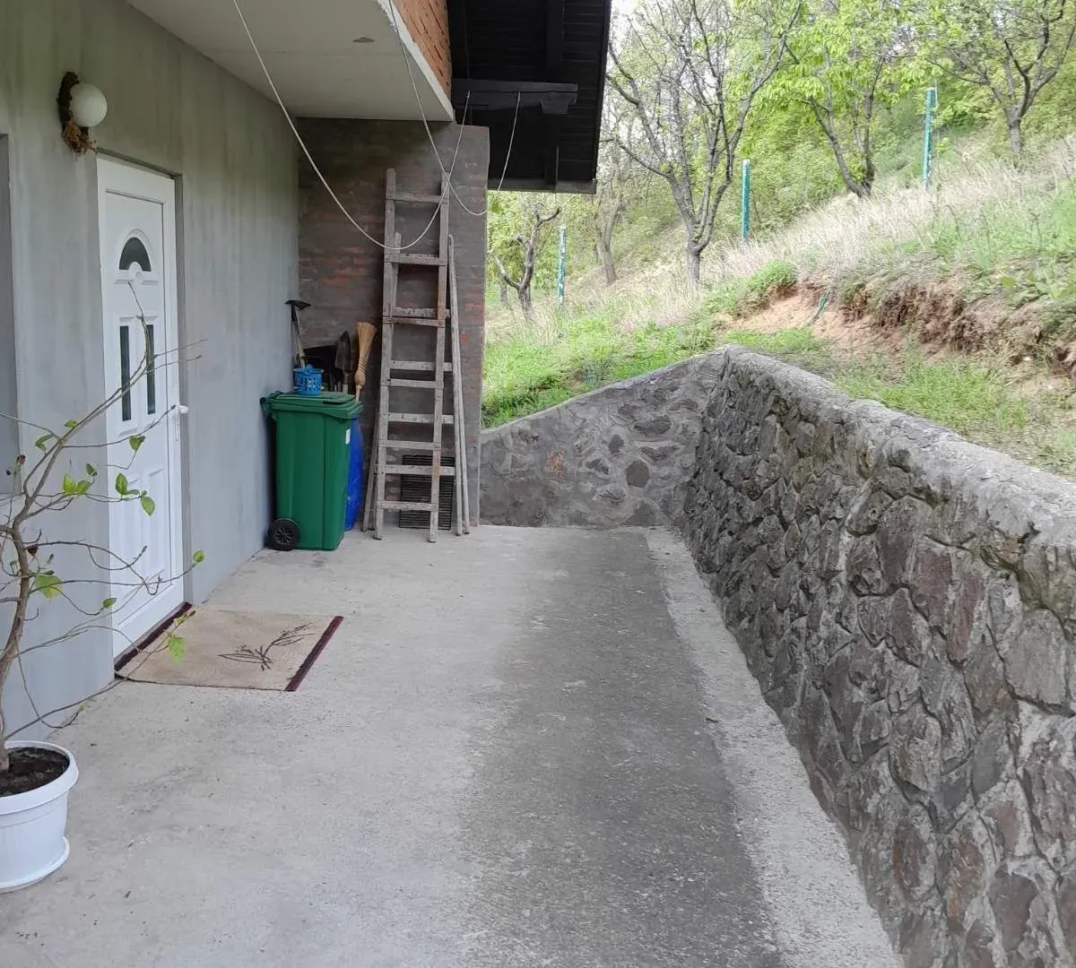 Prodaja, kuća, 120m², Rakovac, Novi Sad Sve Podlokacije