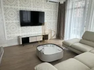 Izdavanje, trosoban stan, 83m², Savski Venac, Beograd - image 2