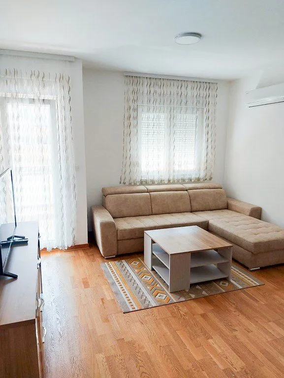 Rent, one bedroom apartment, 44m², City Kej, Podgorica