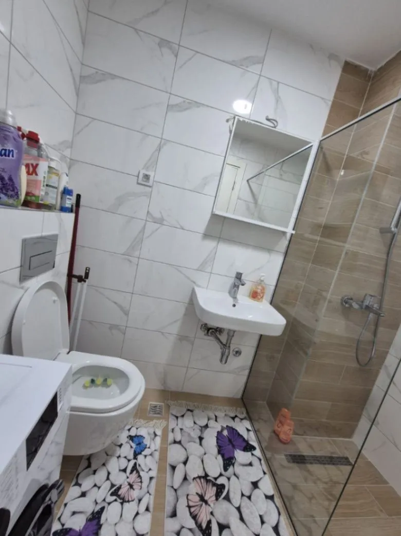 Izdavanje, garsonjera, 33m², Stari Aerodrom, Podgorica