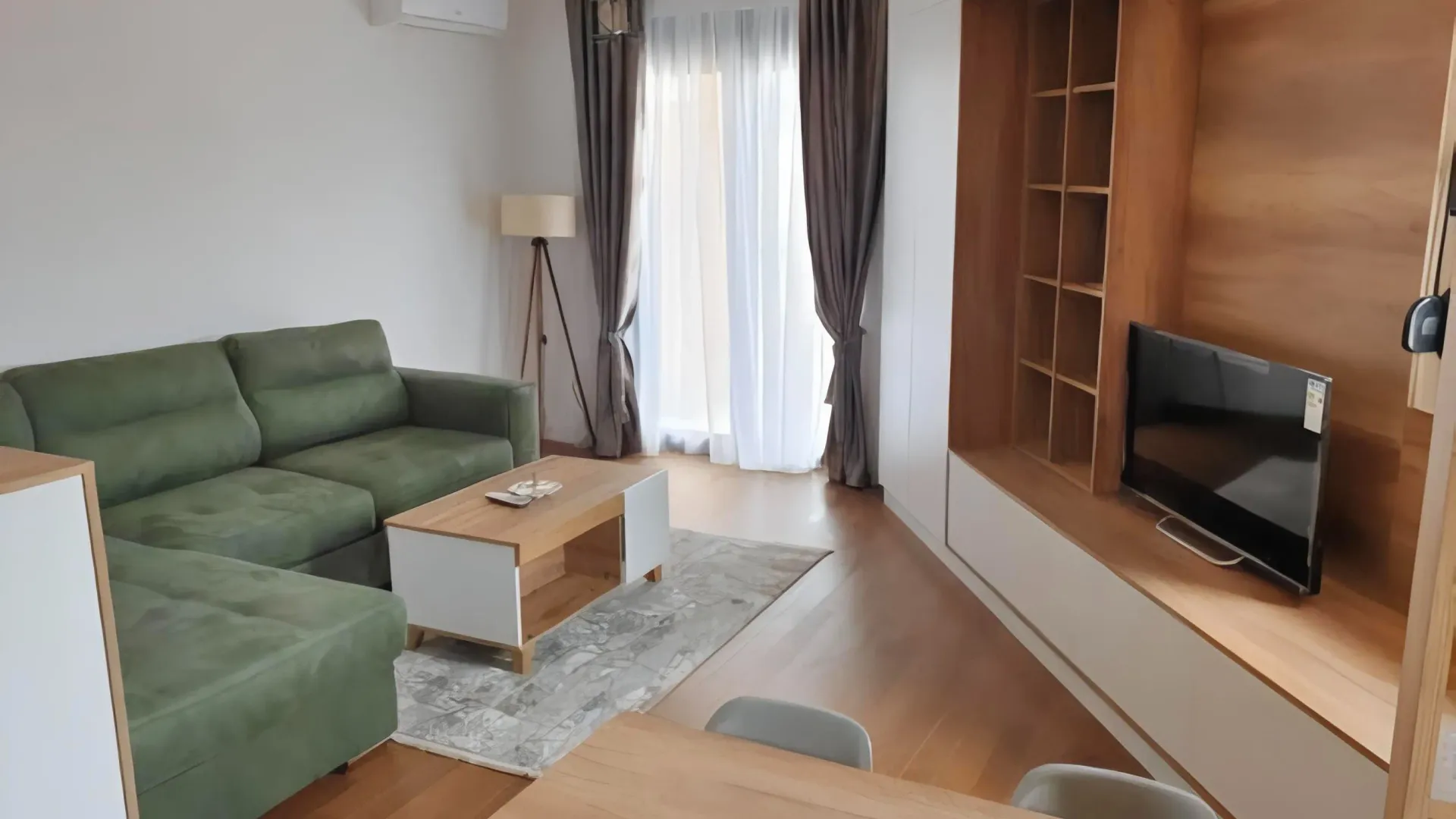 Izdavanje, garsonjera, 30m², Ljubović, Podgorica