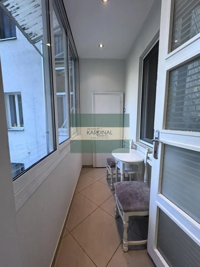 Prodaja, trosoban stan, 79m², Stari grad, Novi Sad