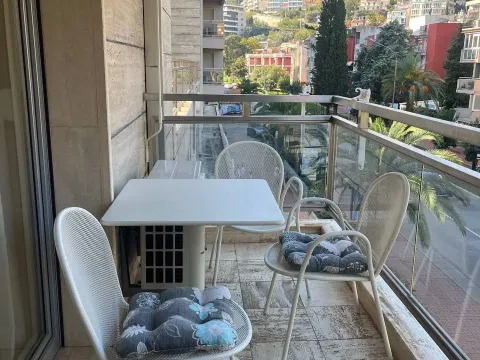 Prodaja, jednosoban stan, 47m², Centar, Budva - image 2