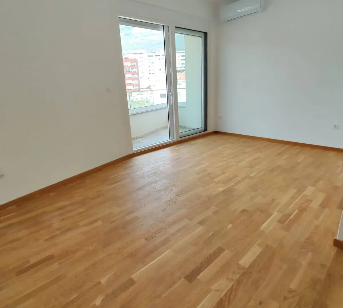Sale, two bedroom apartment, 56m², Bečići, Budva