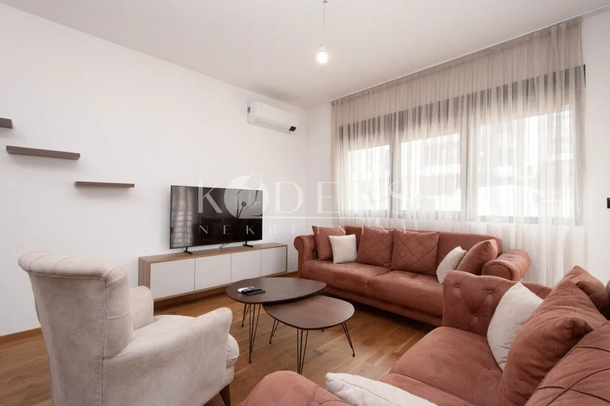 Izdavanje, jednosoban stan, 47m², Gorica C, Podgorica