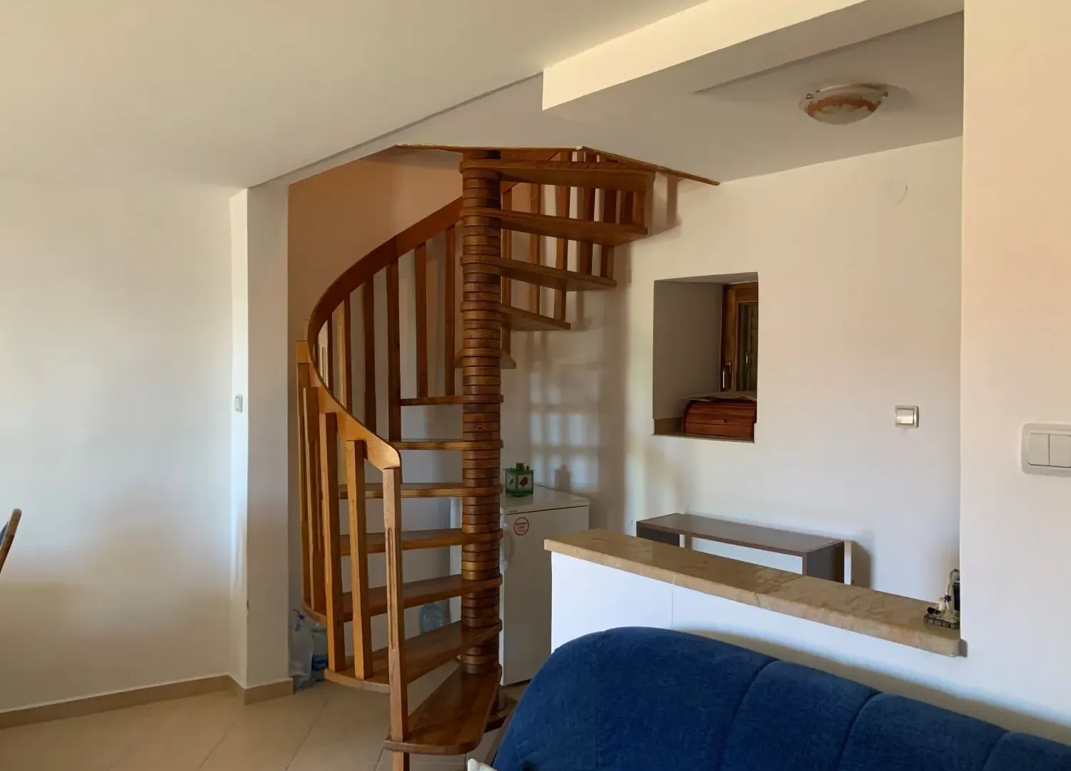 Izdavanje, kuća, 70m², Tivat, Crna Gora